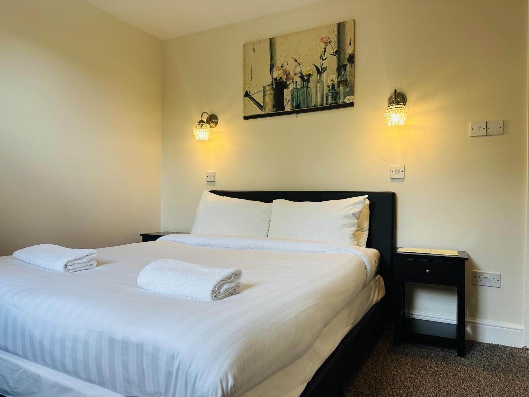 Woodcock Inn Felbridge Esterno foto